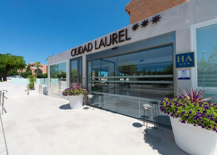 Ciudad Laurel Aparthotel 3*